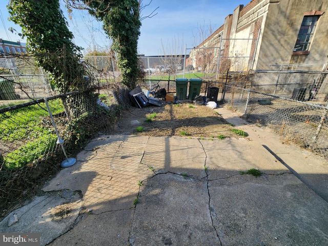 1115 BONAPARTE AVE, Baltimore, MD 21218