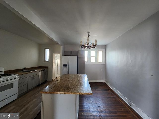 1115 BONAPARTE AVE, Baltimore, MD 21218