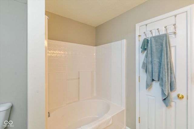 4530 Golden Hinde Way, Westfield, IN 46062