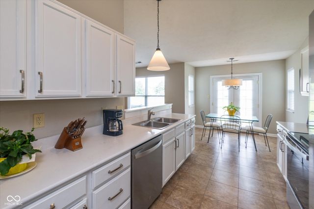 4530 Golden Hinde Way, Westfield, IN 46062