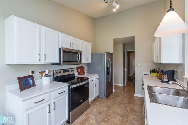 4530 Golden Hinde Way, Westfield, IN 46062