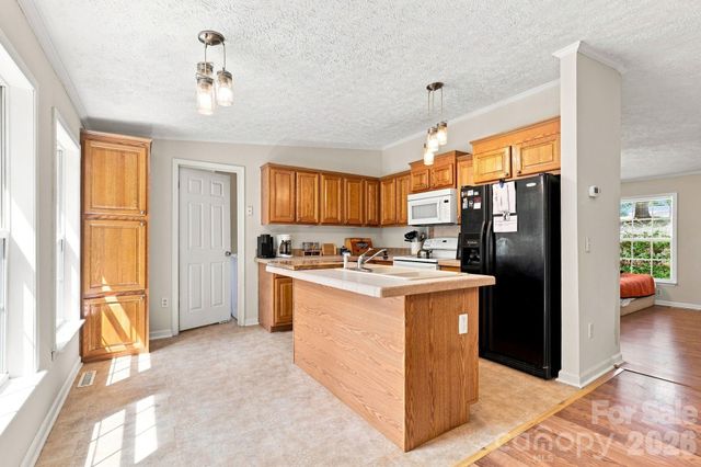 175 Riverfield Drive, Statesville, NC 28625