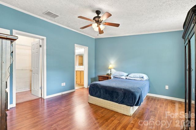 175 Riverfield Drive, Statesville, NC 28625