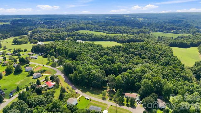 175 Riverfield Drive, Statesville, NC 28625