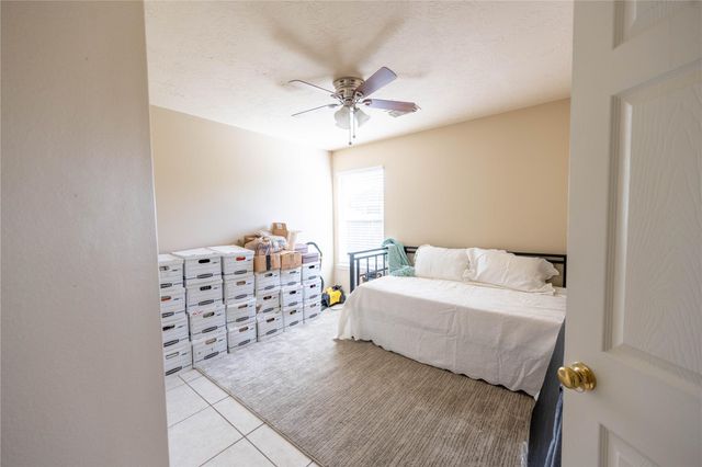 1409 Barras Street, Alvin, TX 77511