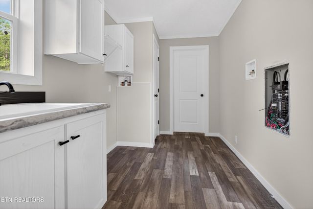 1090 Bill Black Rd, Jamestown, TN 38556