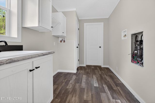 1090 Bill Black Rd, Jamestown, TN 38556