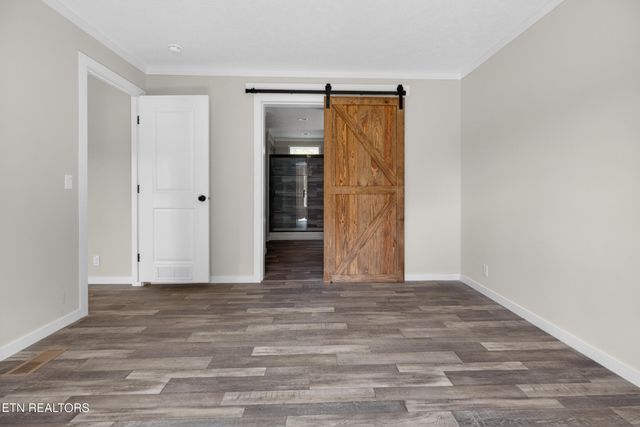 1090 Bill Black Rd, Jamestown, TN 38556