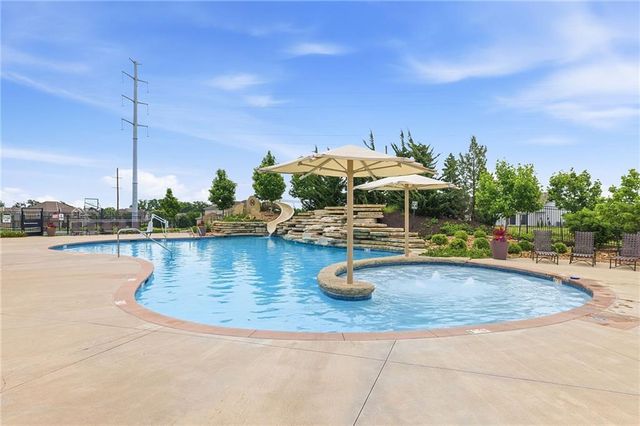 15620 Catalina Street, Overland Park, KS 66224