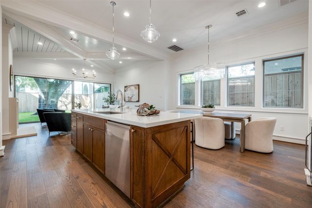 2413 Brun Street A, Houston, TX 77019