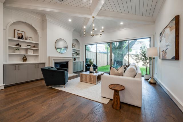 2413 Brun Street A, Houston, TX 77019