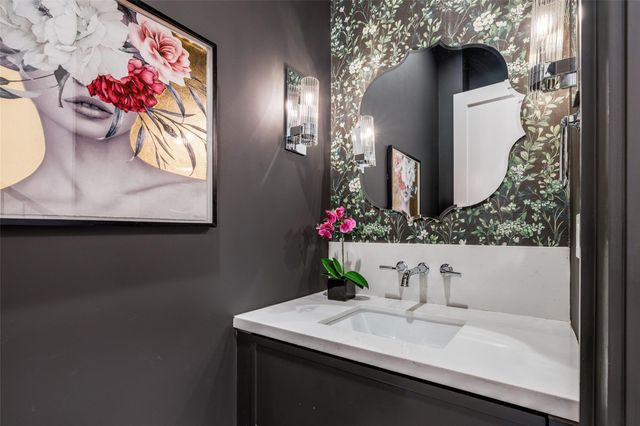 2413 Brun Street A, Houston, TX 77019