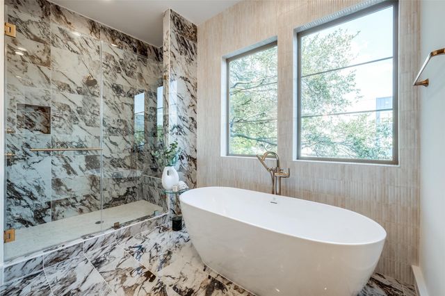 2413 Brun Street A, Houston, TX 77019