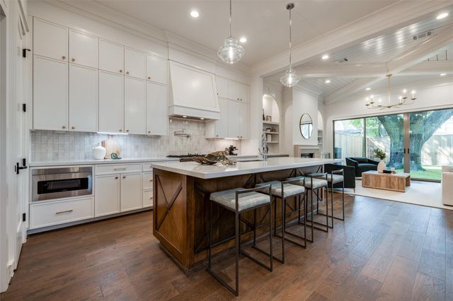 2413 Brun Street A, Houston, TX 77019