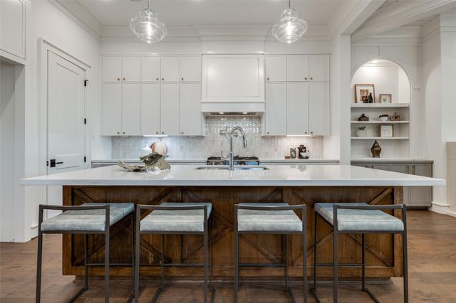 2413 Brun Street A, Houston, TX 77019