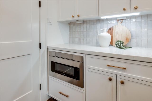 2413 Brun Street A, Houston, TX 77019