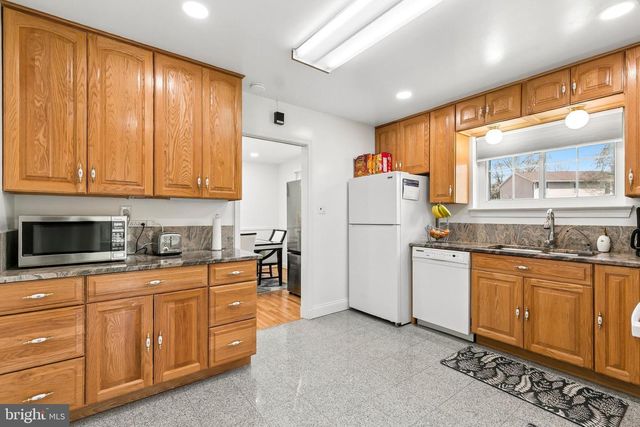 12829 BAKER DR, Silver Spring, MD 20904