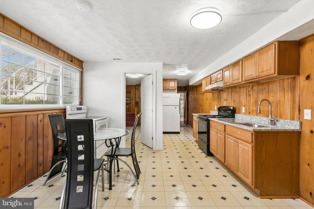 12829 BAKER DR, Silver Spring, MD 20904