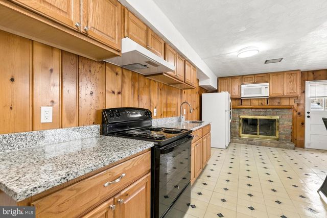 12829 BAKER DR, Silver Spring, MD 20904