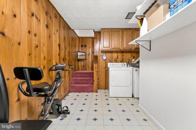 12829 BAKER DR, Silver Spring, MD 20904