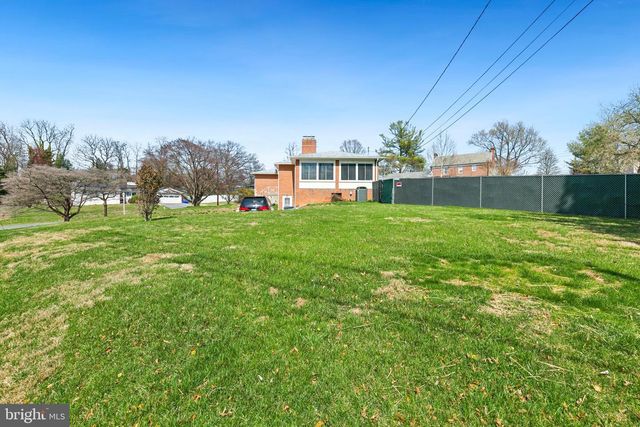 12829 BAKER DR, Silver Spring, MD 20904