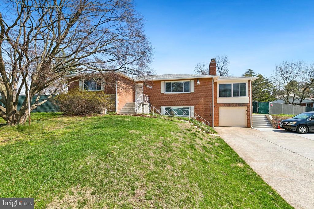 12829 BAKER DR, Silver Spring, MD 20904