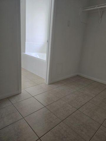 2710 Grants Lake Boulevard K2, Sugar Land, TX 77479