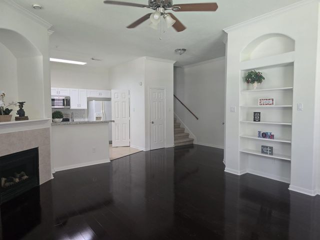 2710 Grants Lake Boulevard K2, Sugar Land, TX 77479