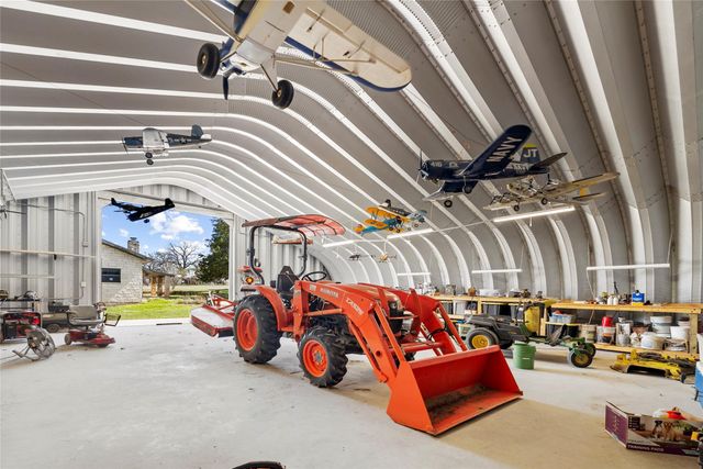 491 Herron TRL, Mcdade, TX 78650