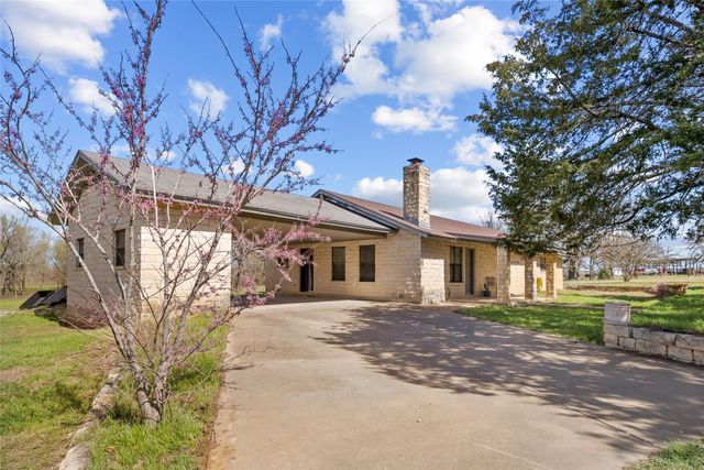 491 Herron TRL, Mcdade, TX 78650