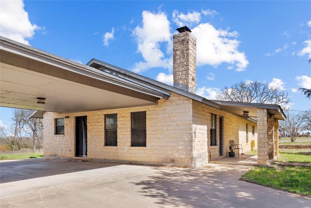 491 Herron TRL, Mcdade, TX 78650