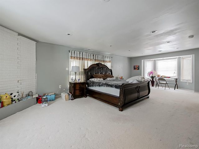 3950 Burton Street, Inkster, MI 48141