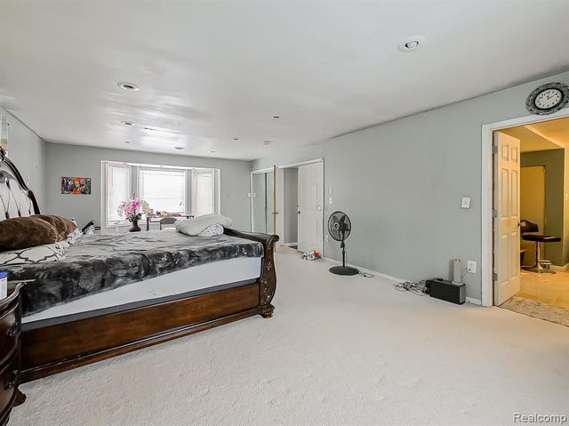 3950 Burton Street, Inkster, MI 48141