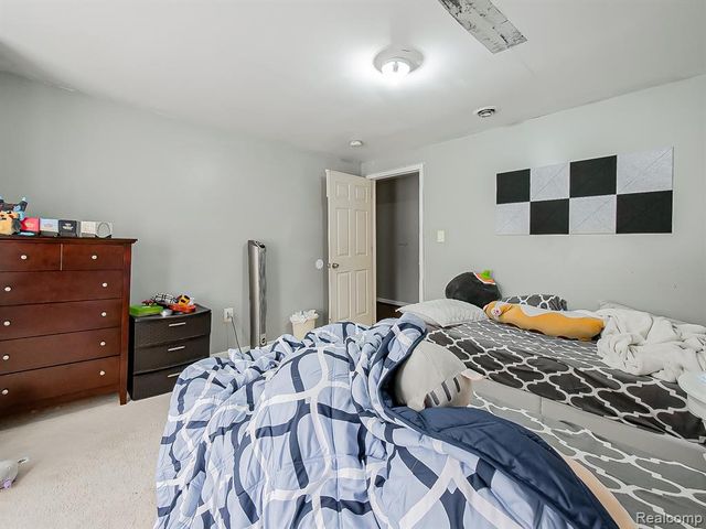 3950 Burton Street, Inkster, MI 48141