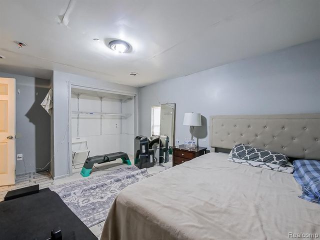 3950 Burton Street, Inkster, MI 48141