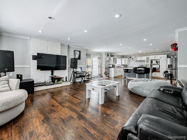 3950 Burton Street, Inkster, MI 48141