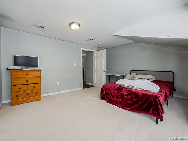 3950 Burton Street, Inkster, MI 48141