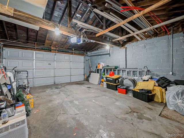 3950 Burton Street, Inkster, MI 48141