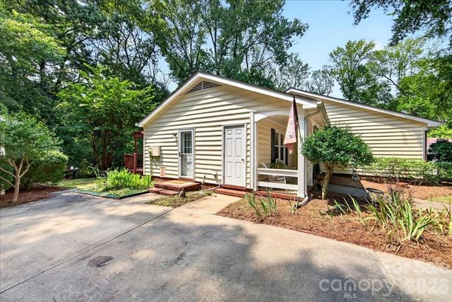 2703 Bremer Court, Charlotte, NC 28210