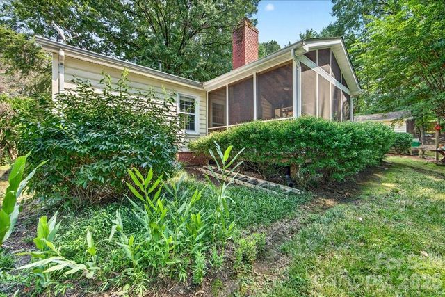 2703 Bremer Court, Charlotte, NC 28210