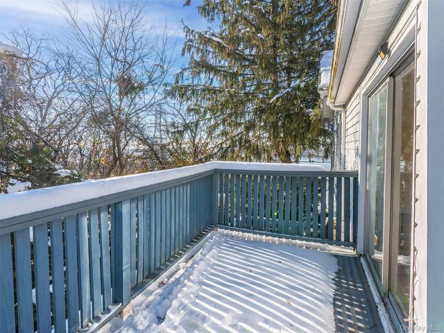 12 Rams Hill Road upper, Glenwood Landing, NY 11547