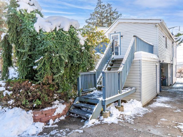 12 Rams Hill Road upper, Glenwood Landing, NY 11547