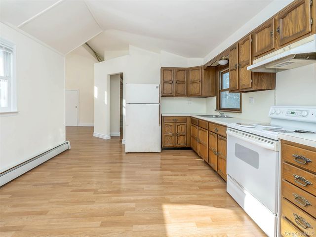 12 Rams Hill Road upper, Glenwood Landing, NY 11547