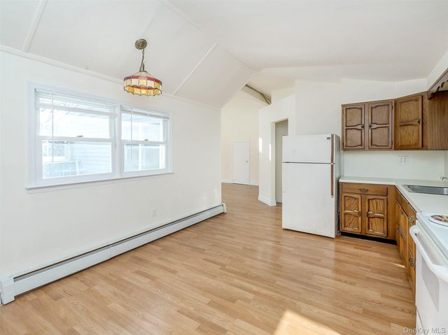 12 Rams Hill Road upper, Glenwood Landing, NY 11547