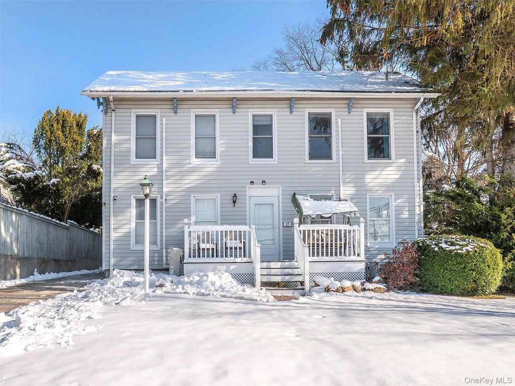 12 Rams Hill Road upper, Glenwood Landing, NY 11547