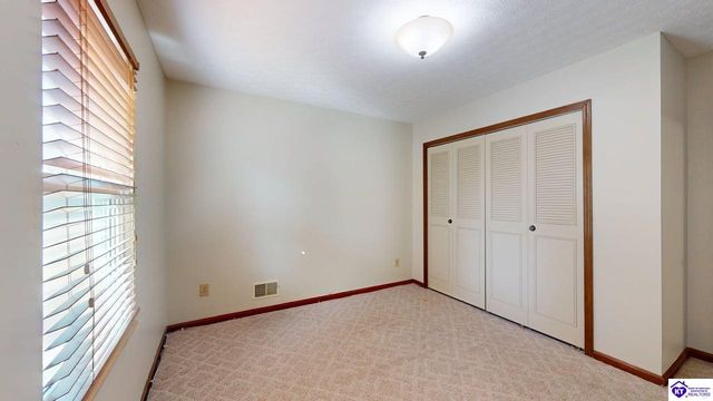 354 Boone Trace, Radcliff, KY 40160