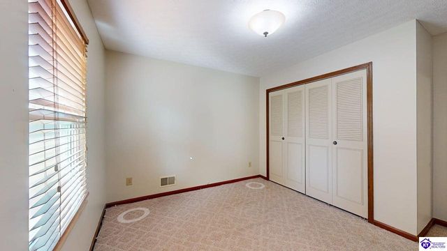 354 Boone Trace, Radcliff, KY 40160