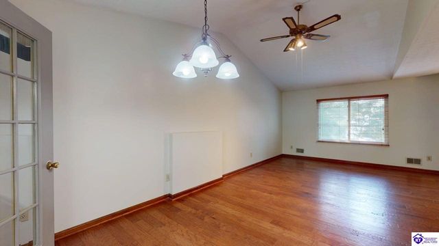 354 Boone Trace, Radcliff, KY 40160