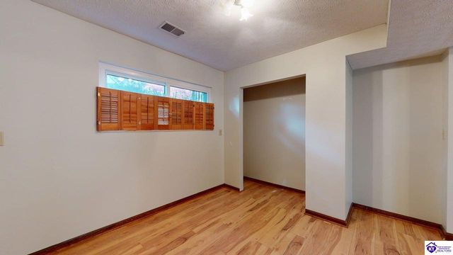 354 Boone Trace, Radcliff, KY 40160