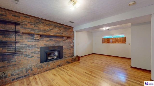 354 Boone Trace, Radcliff, KY 40160